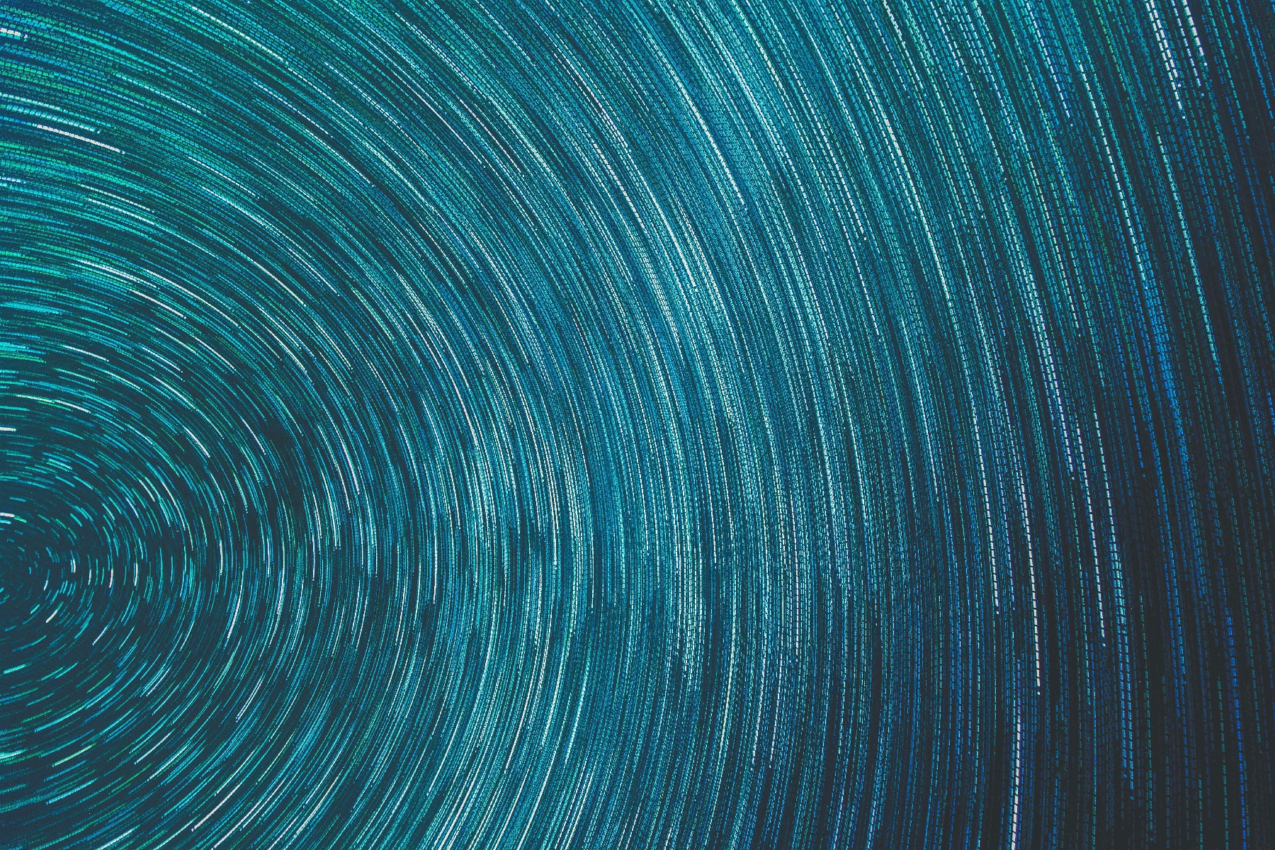 derek-thomson-NqJYQ3m_rVA-unsplash-1