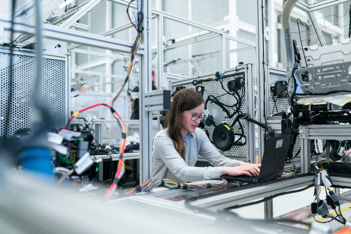 Engineer working in manufacturing